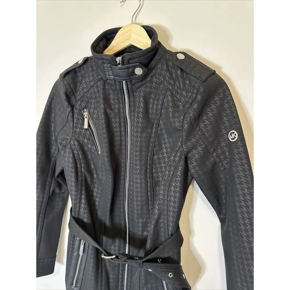 Michael Kors sleeve chest